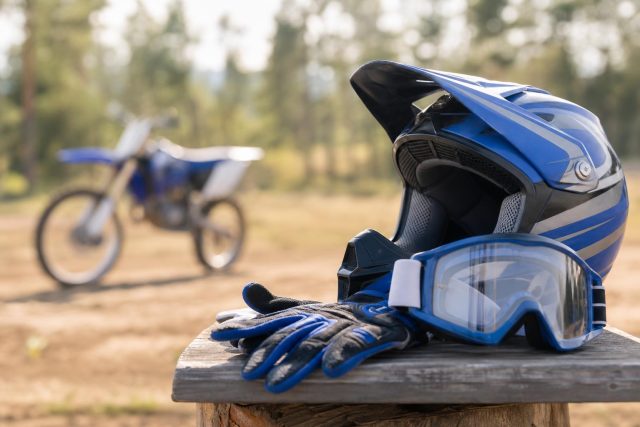 d-buter-en-motocross-avec-le-bon-mat-riel-pour-vos-premi-res-sessions